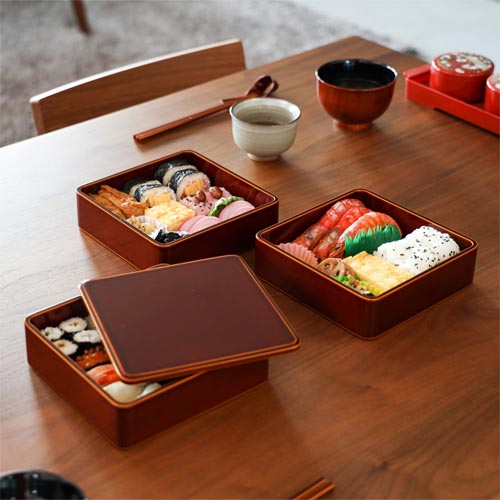 飛騨春慶 元田漆器 隅丸三段重 伝統工芸品 木製 お重箱 | MUKU工房