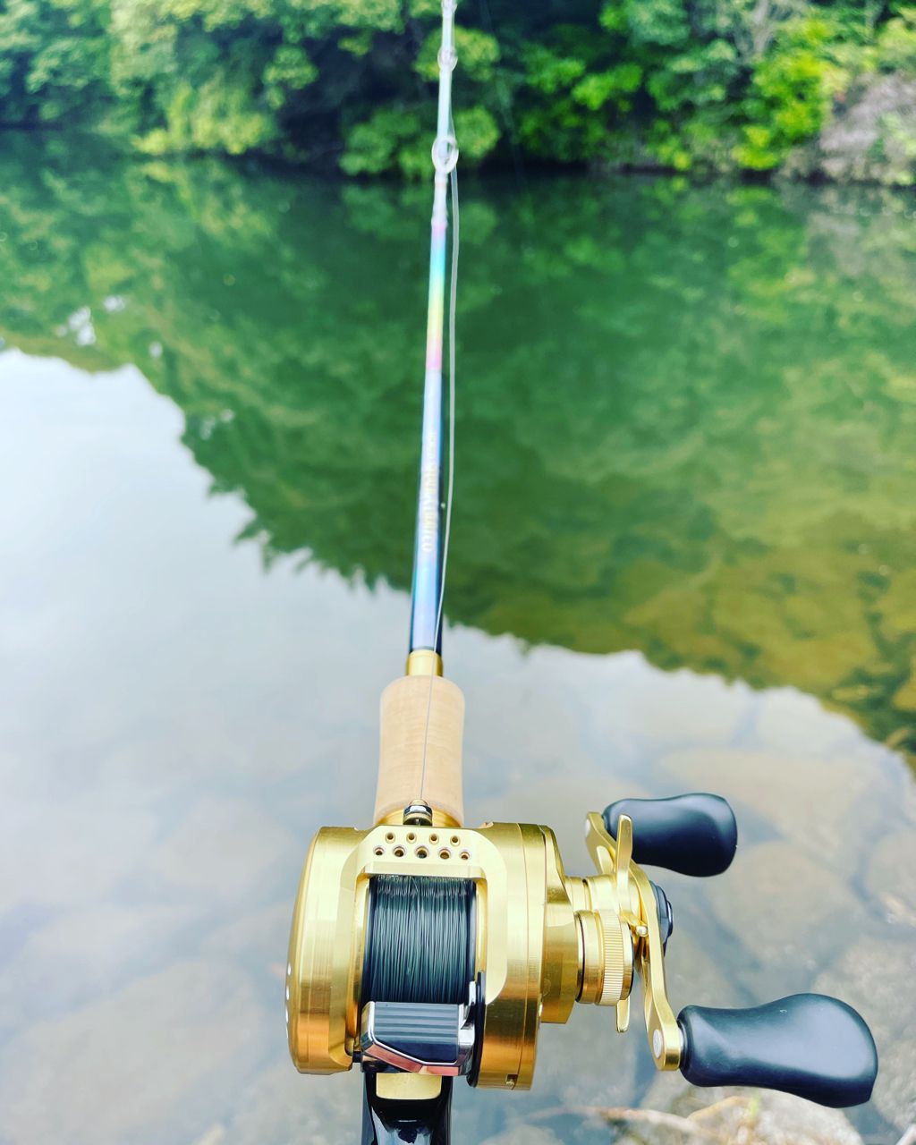 SHIMANO 23ワールドシャウラ リミテッド 1652R-3の最安値・インプレ