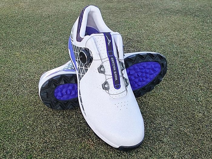 シン貧打爆裂レポート『WAVE HAZARD SL BOA シューズ』 - ゴルフ総合