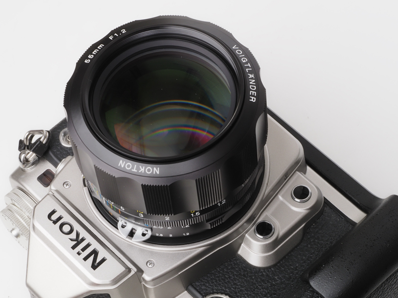 赤城耕一の「アカギカメラ」 第70回：“ガチャガチャ”できる最新レンズ