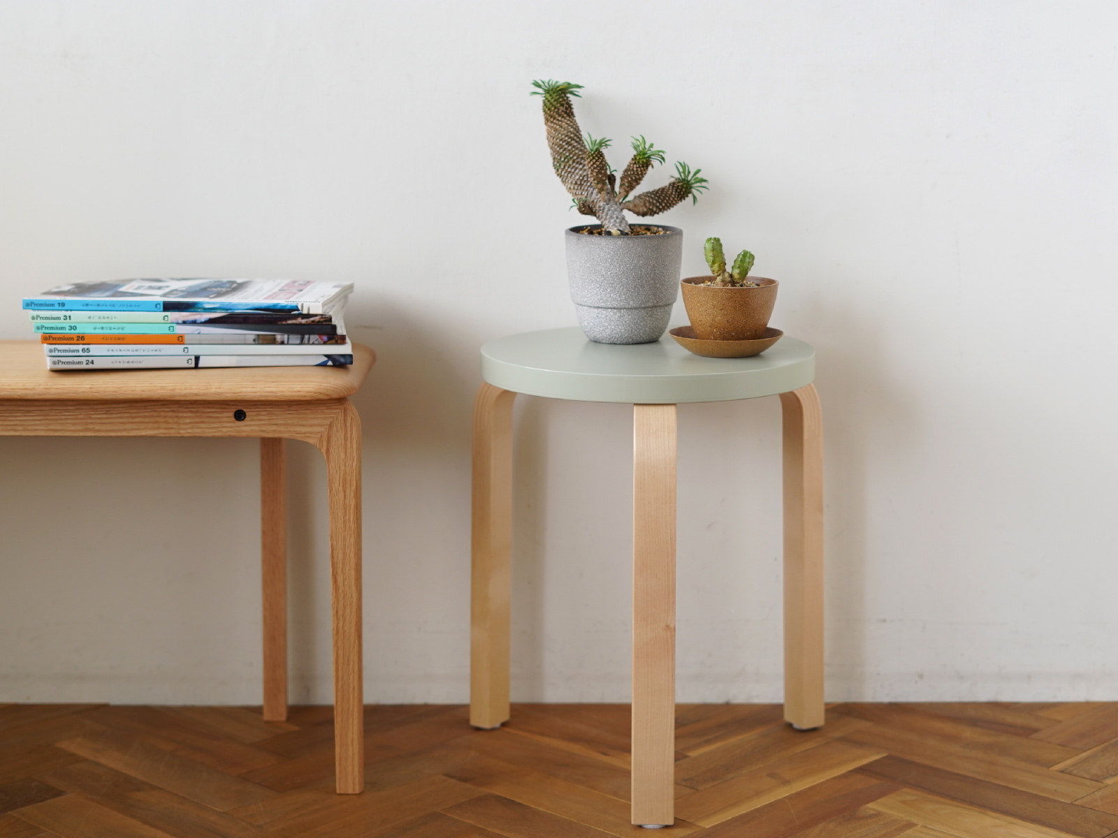 artek (アルテック) STOOL 60（スツール 60） 3本脚 ラッカー