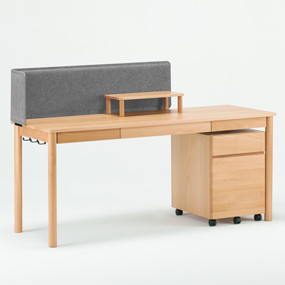 数量限定の新商品！無印良品「ブナ材デスク」セットを見てきました