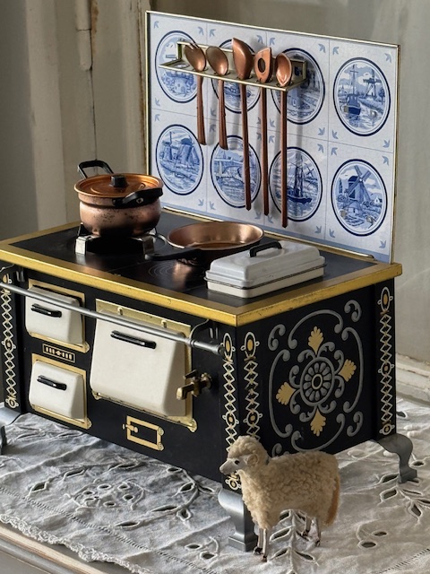 ミニチュアキッチン | フランスアンティークショップディフェランス