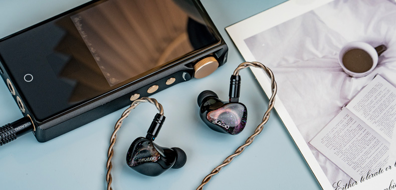 THIEAUDIO からフラッグシップモデルをファインチューニングした新製品
