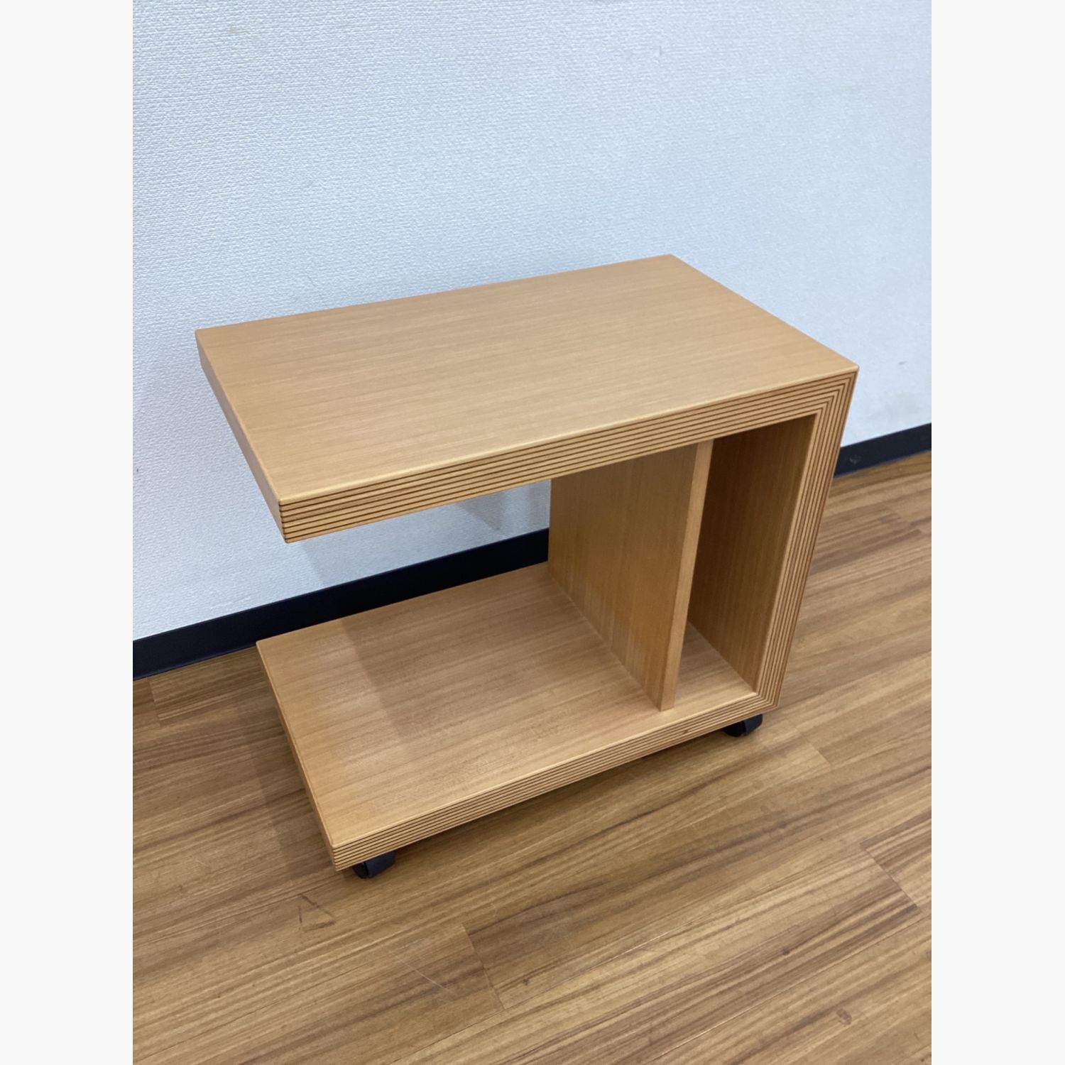 CONDE HOUSE (カンディハウス) サイドテーブル ストライプ キャスター