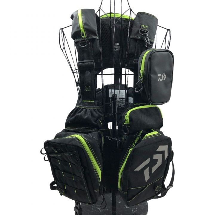 DAIWA ダイワ フローティングベスト ベンチクールゲームベストIV DF