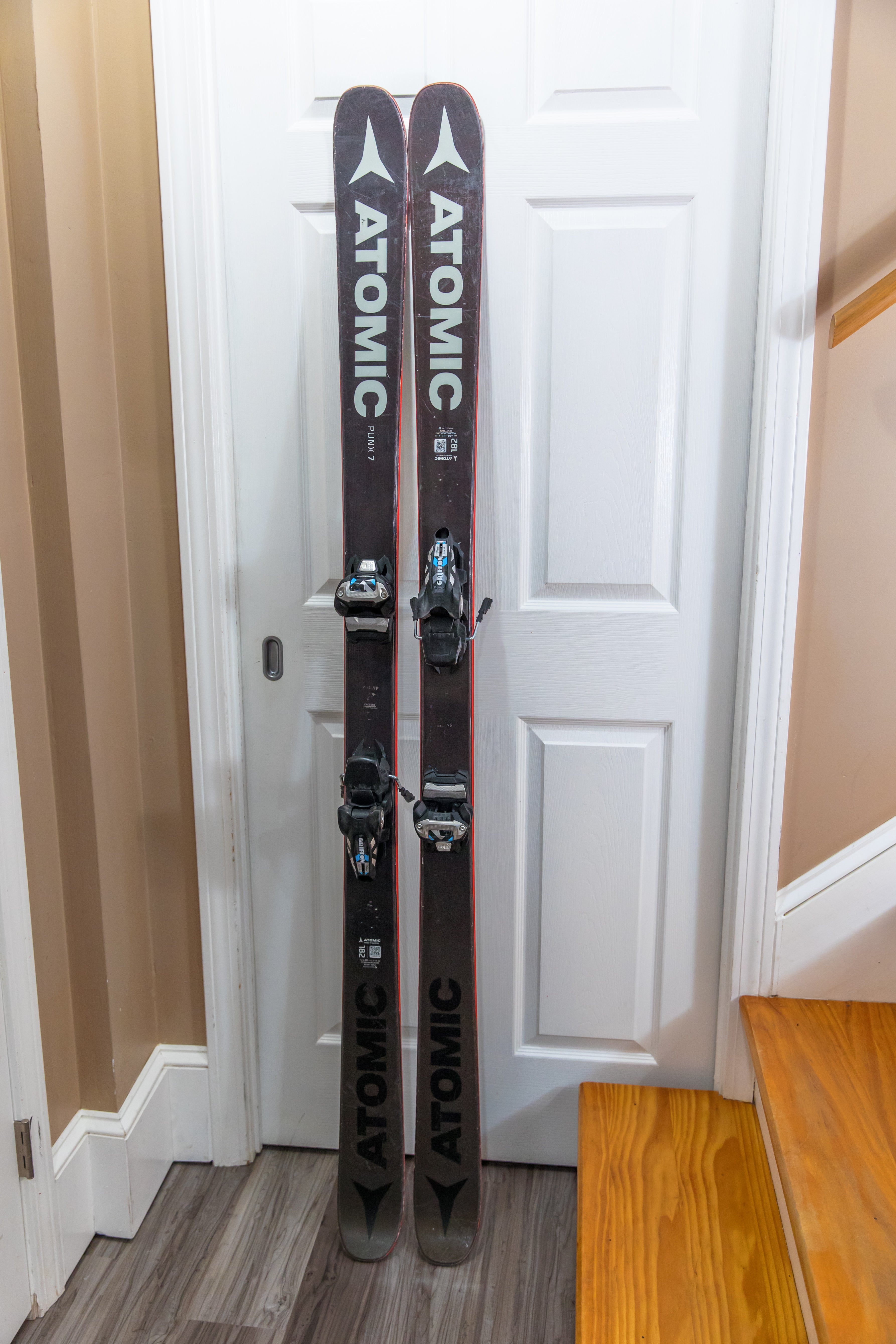 Atomic Punx, Collectors item | SidelineSwap | Buy and Sell on