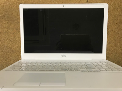 富士通 FMVA53A3Wのパソコン修理 画面ブラックアウト | 液晶修理センター