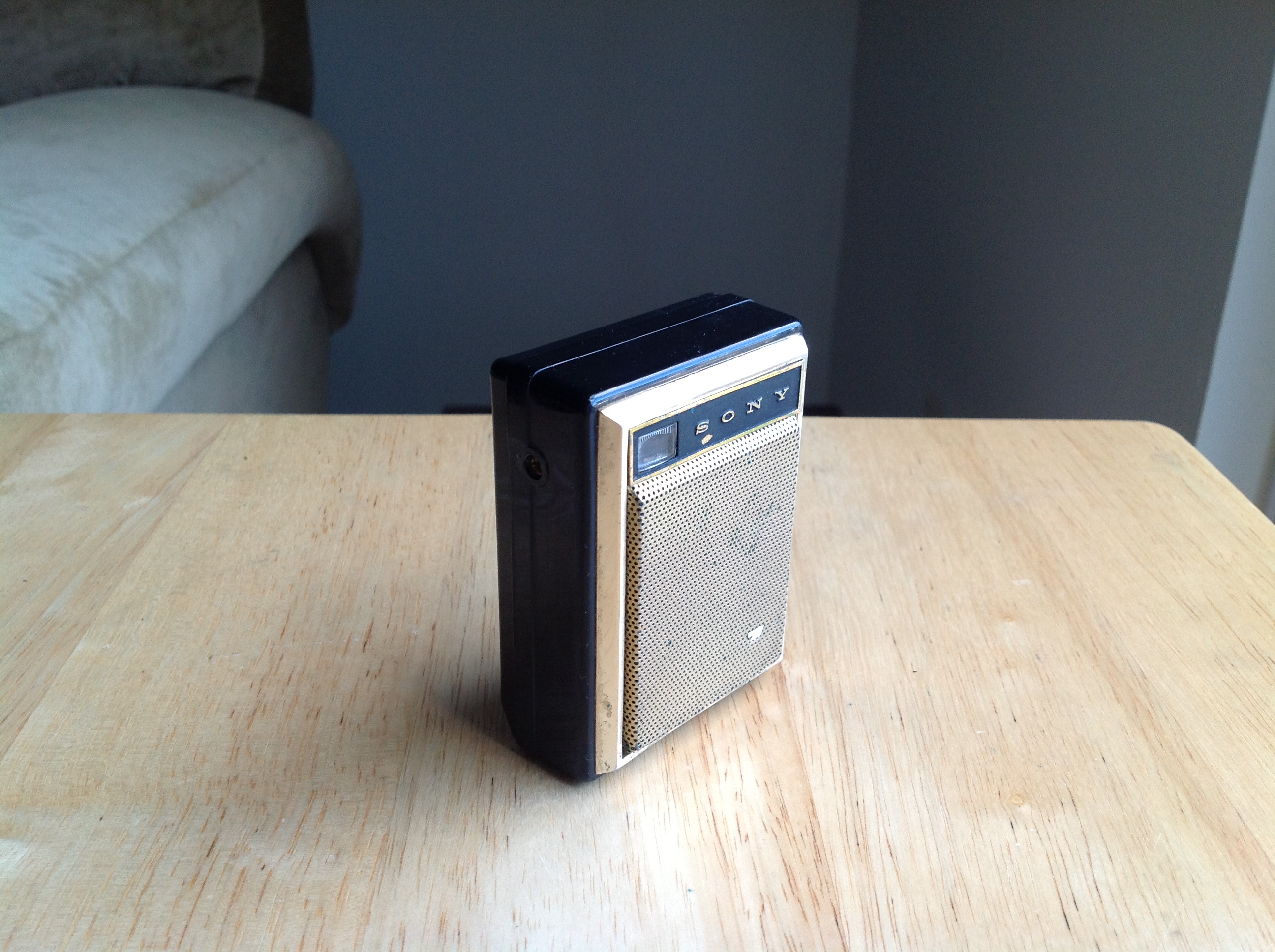 Sony TR-730 | Electric Thrift