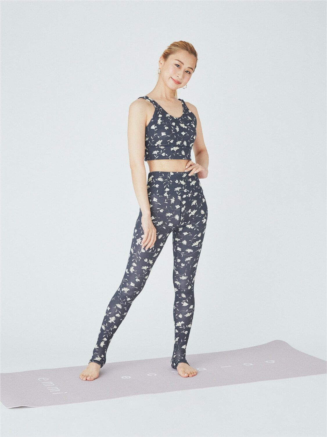 aya × emmi SPECIAL COLLABORATION │ emmi（エミ）公式サイト