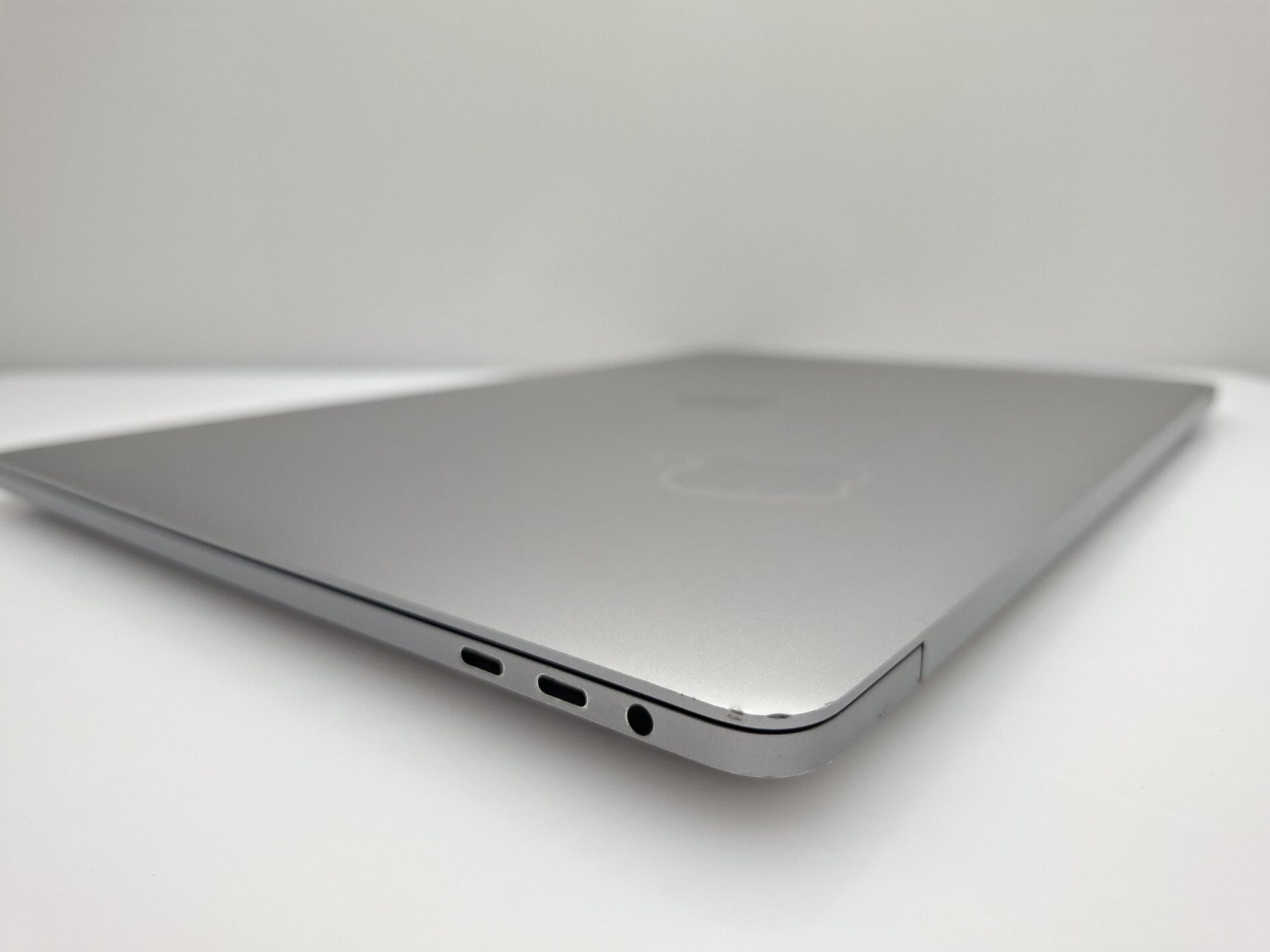 Buy Used MacBook Pro 15-Inch 