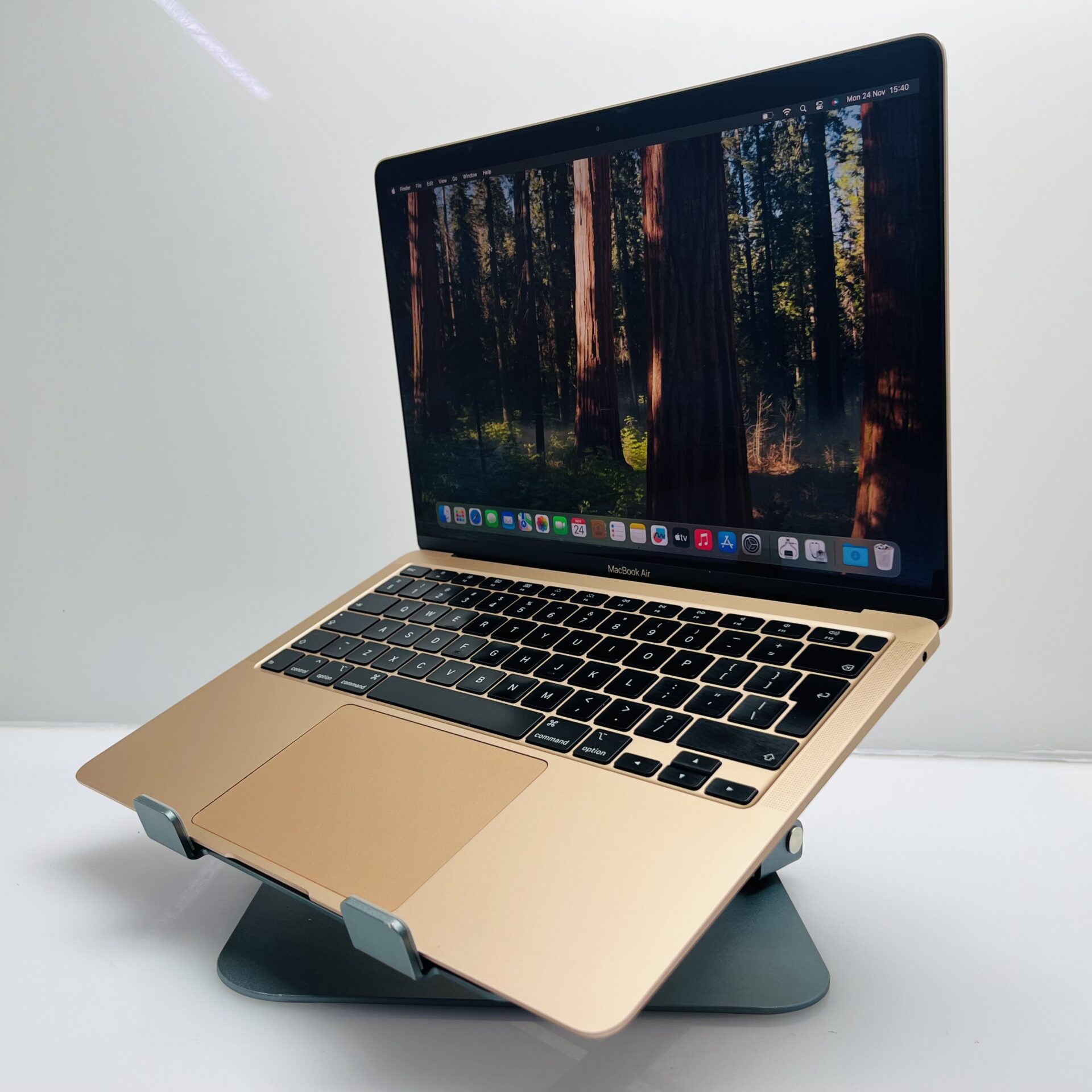 Buy Used Apple Macbook Air 13-inch 