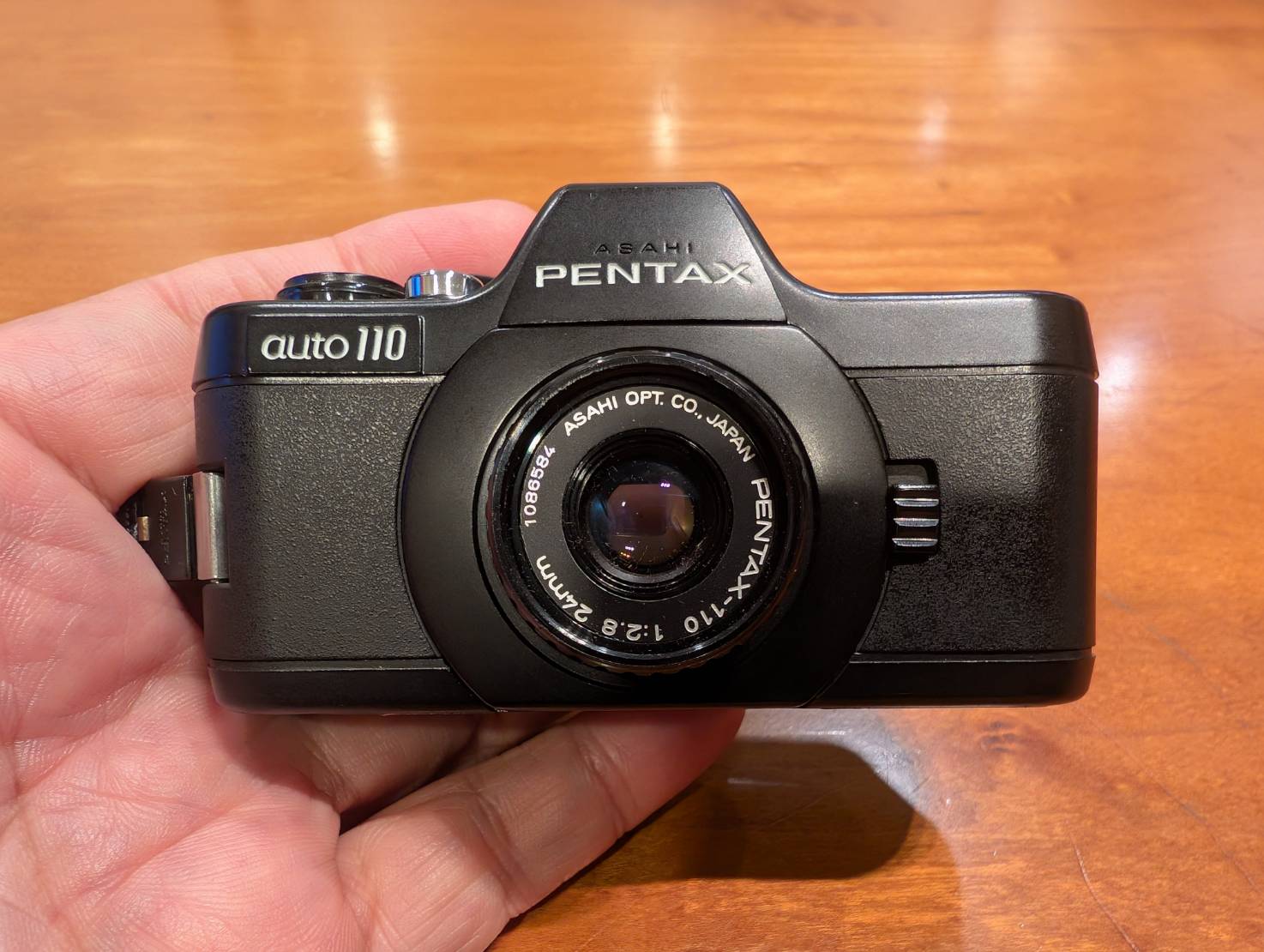 Pentax Auto 110｜世界最小の一眼レフと110フィルムの歴史 | 岡崎光学