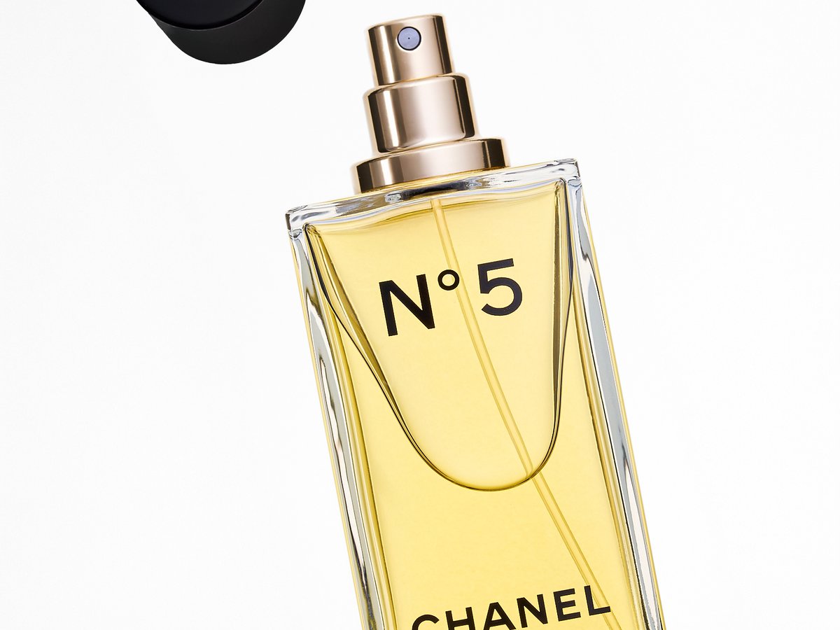 誕生から100年以上、「シャネル N°5 オードゥ トワレット」が初代を再
