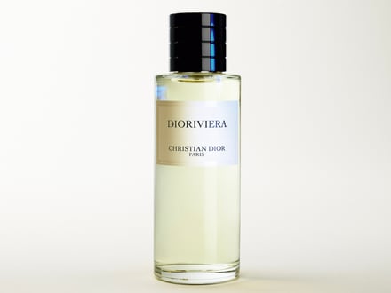 メゾン クリスチャン ディオールから新作香水「ディオリビエラ」が登場
