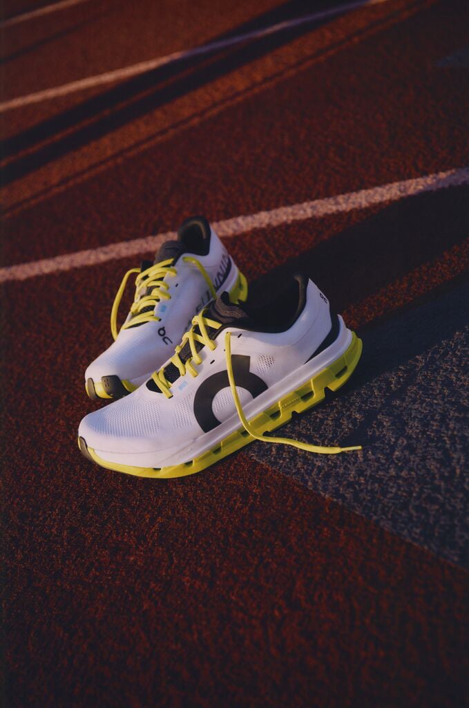 オンが新作ランニングシューズ「クラウドフロー 5」発売 デザインを刷新