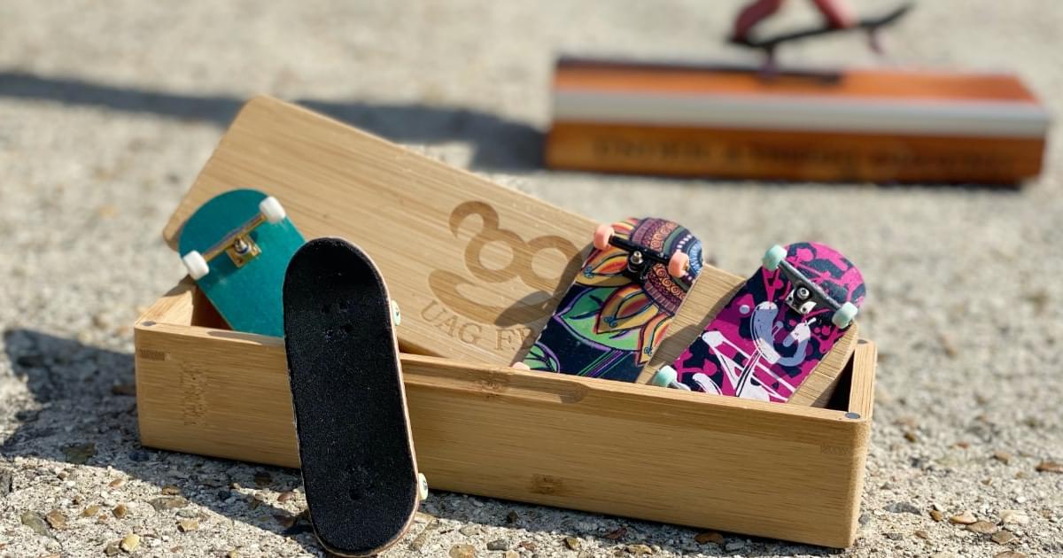 UAG SECTION】Bamboo box - Single corner - UAG F.B ｜指スケで世界中