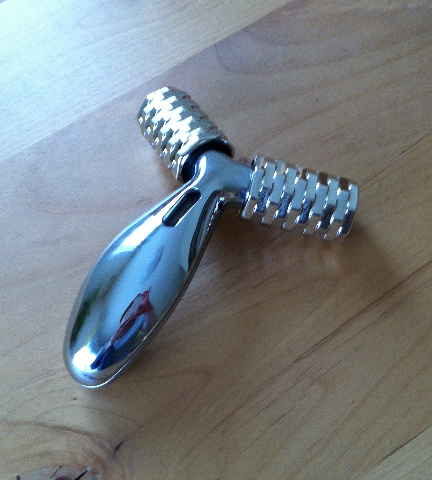 ReFa / プラチナ電子ローラーReFa（リファ）の公式商品情報｜美容