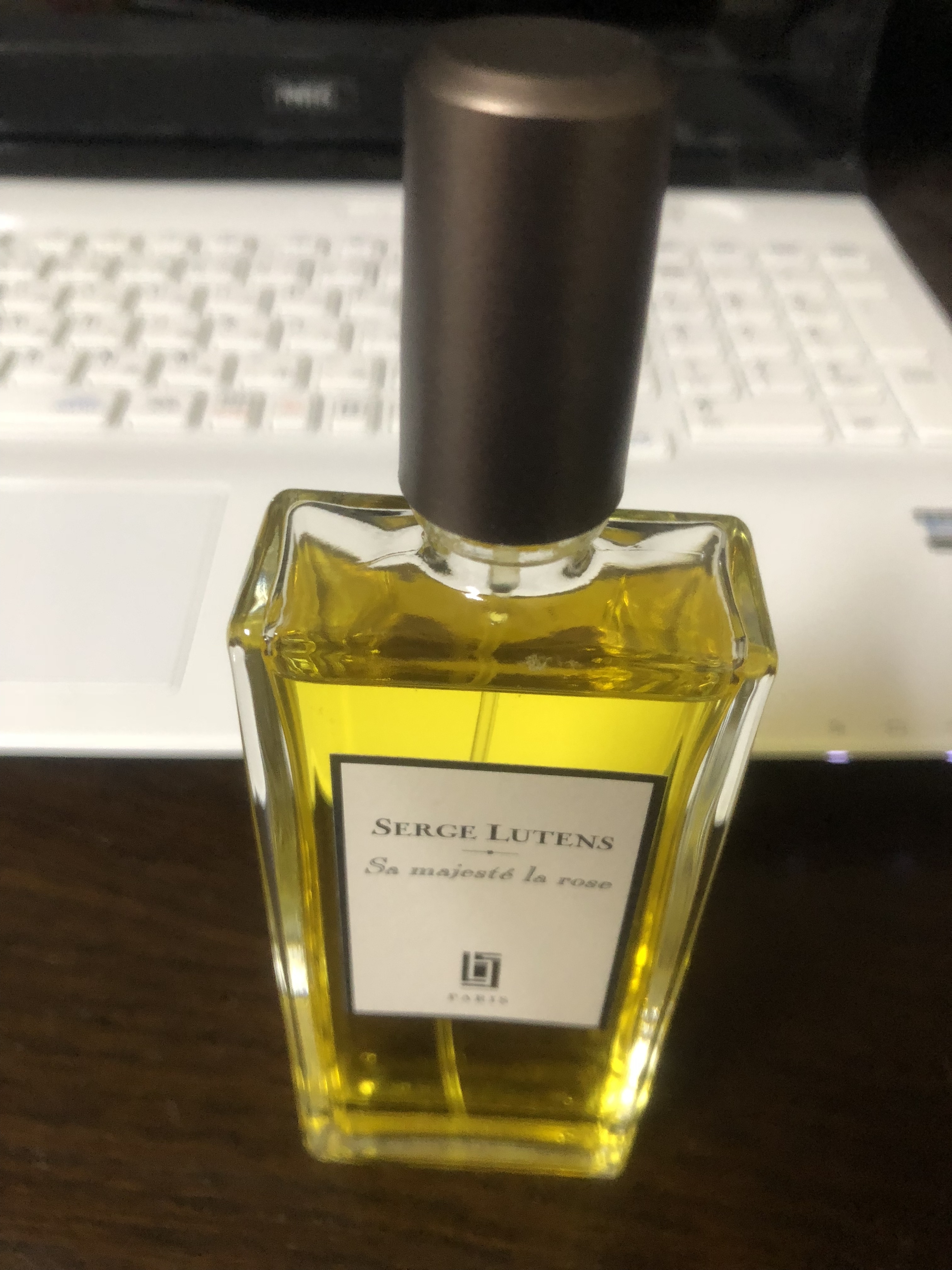 セルジュ・ルタンス / Sa Majeste La Rose(バラの女王)の公式商品情報