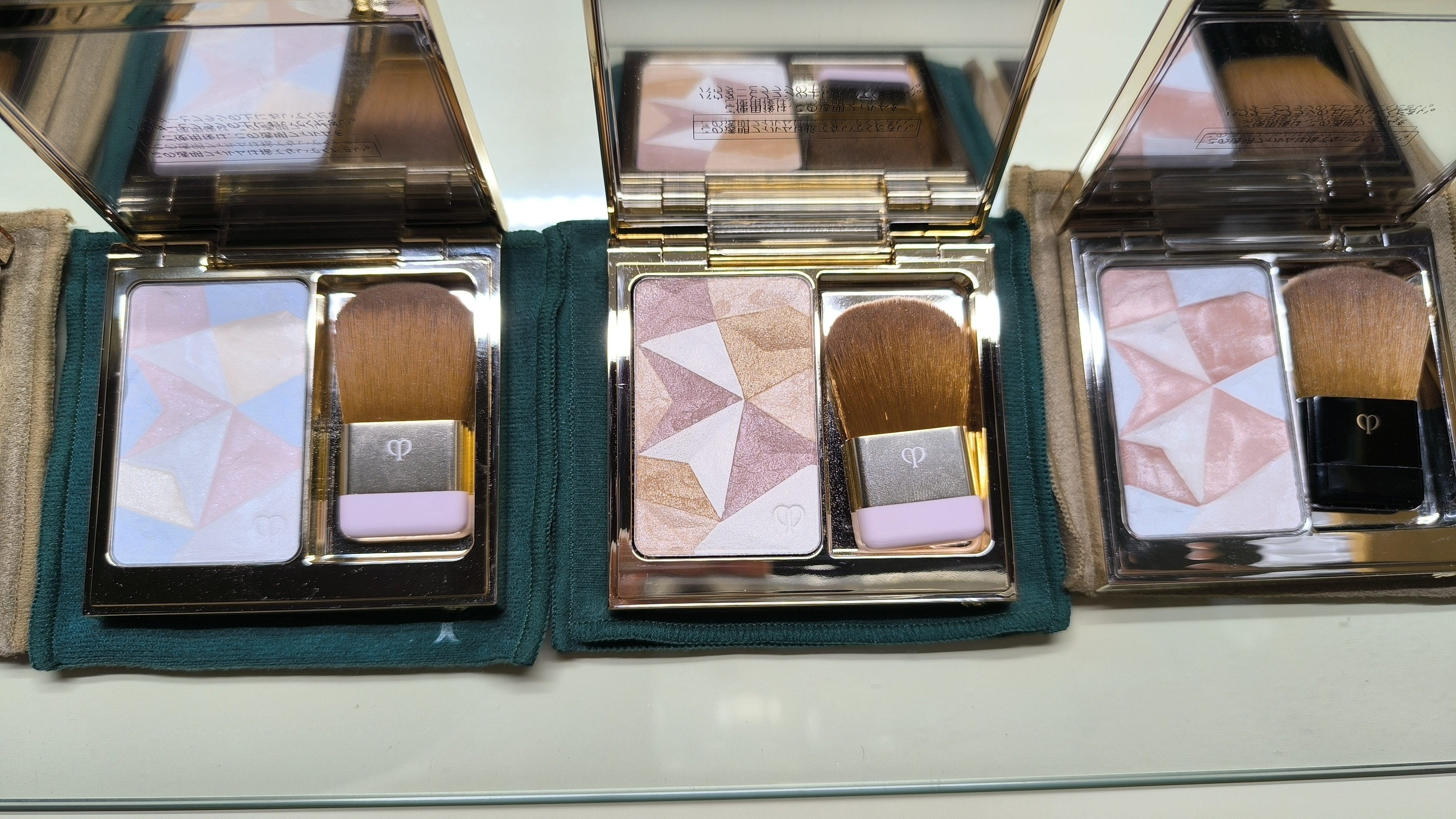 クレ・ド・ポー ボーテ / レオスールデクラ 17の公式商品情報｜美容