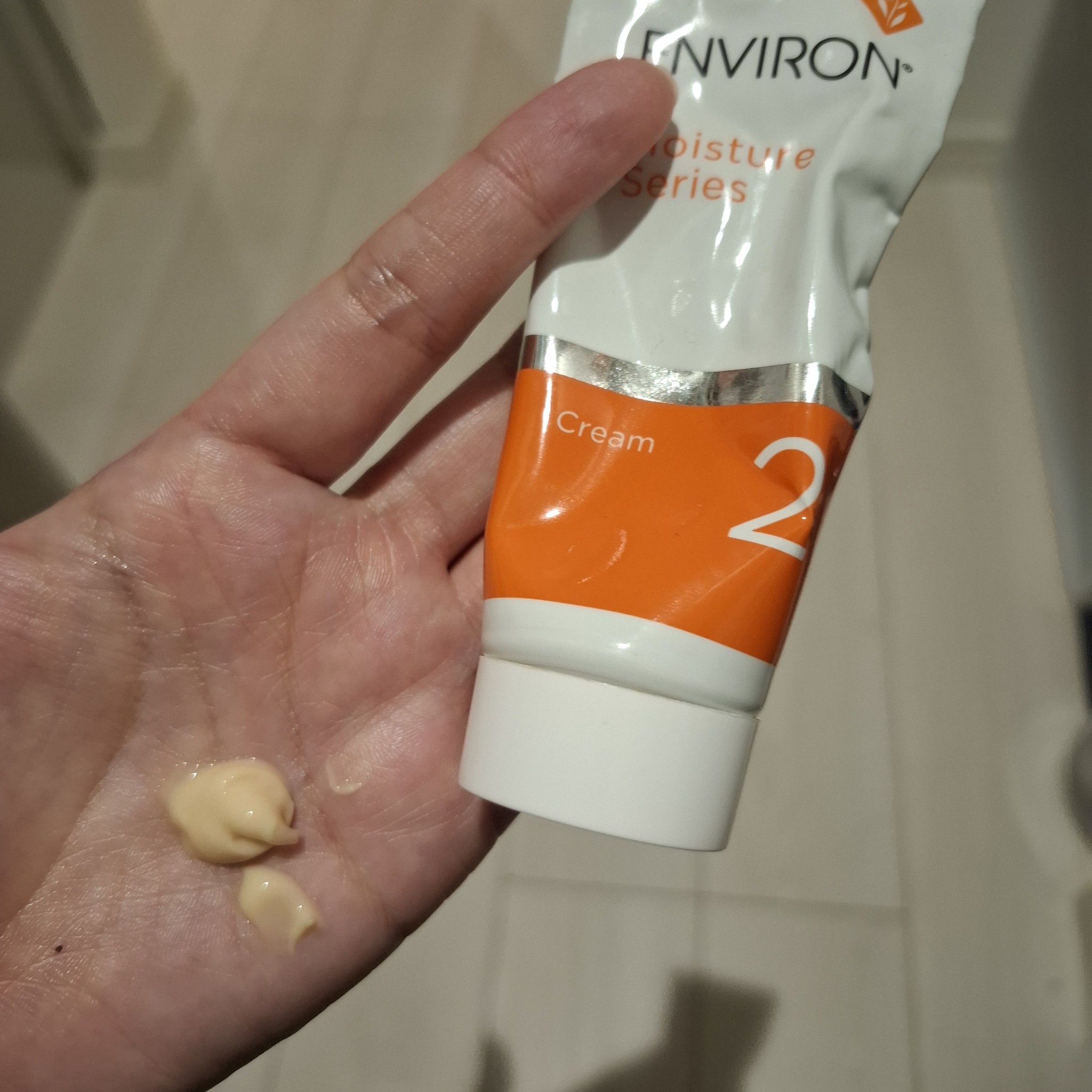 エンビロン / モイスチャークリーム2の公式商品情報｜美容・化粧品情報