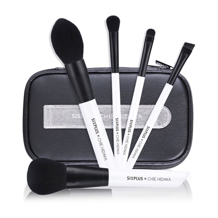 SIXPLUS / CHIE HIDAKA メイクブラシ5本セットの公式商品情報｜美容