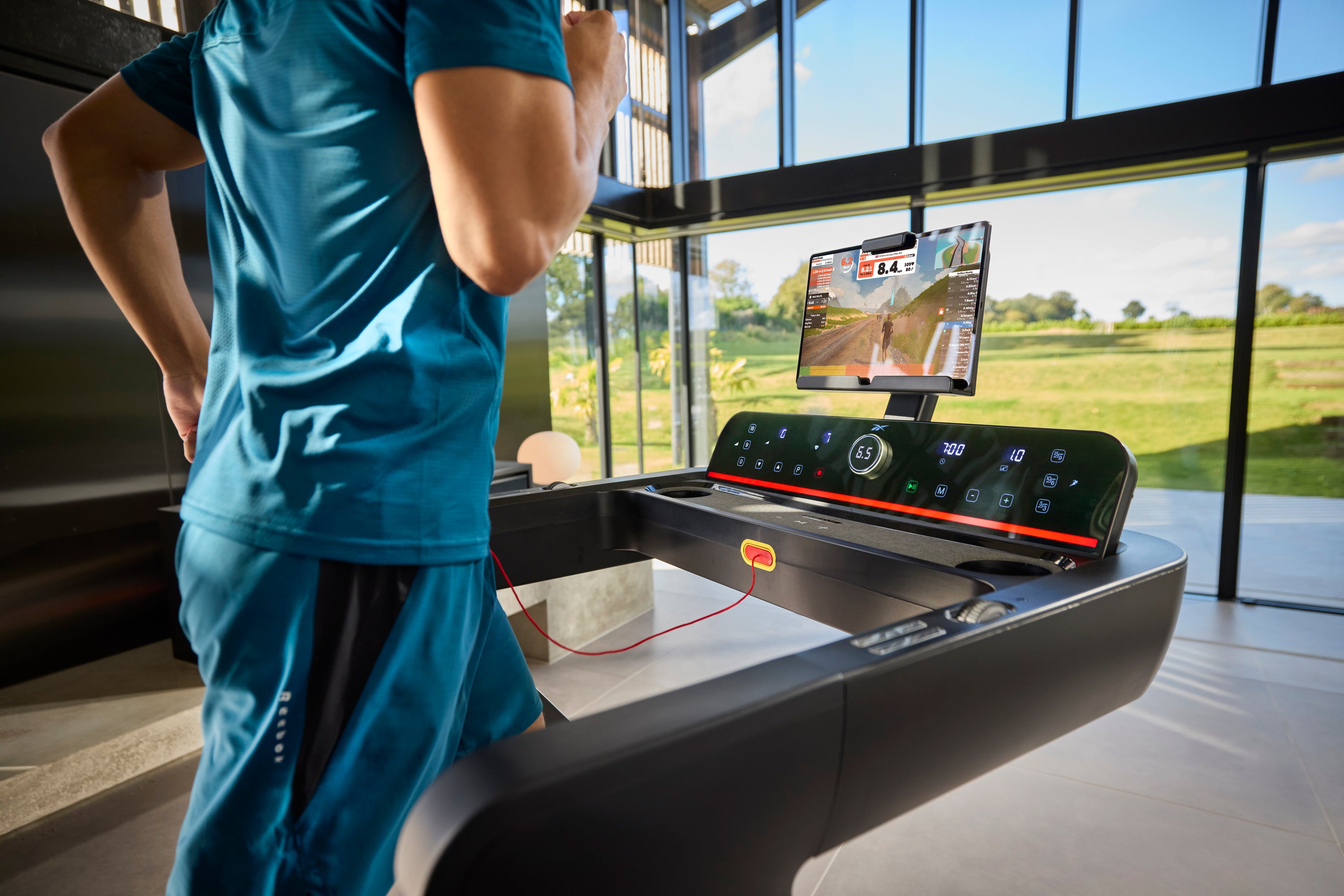 □Reebok Z-Tech(Zテック) トレッドミル 【準業務用 / 直送】RVZT