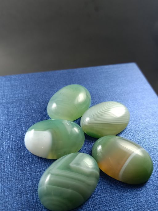 Natural Stone Green Striped Agate 18*25*7 mm - Fornasis