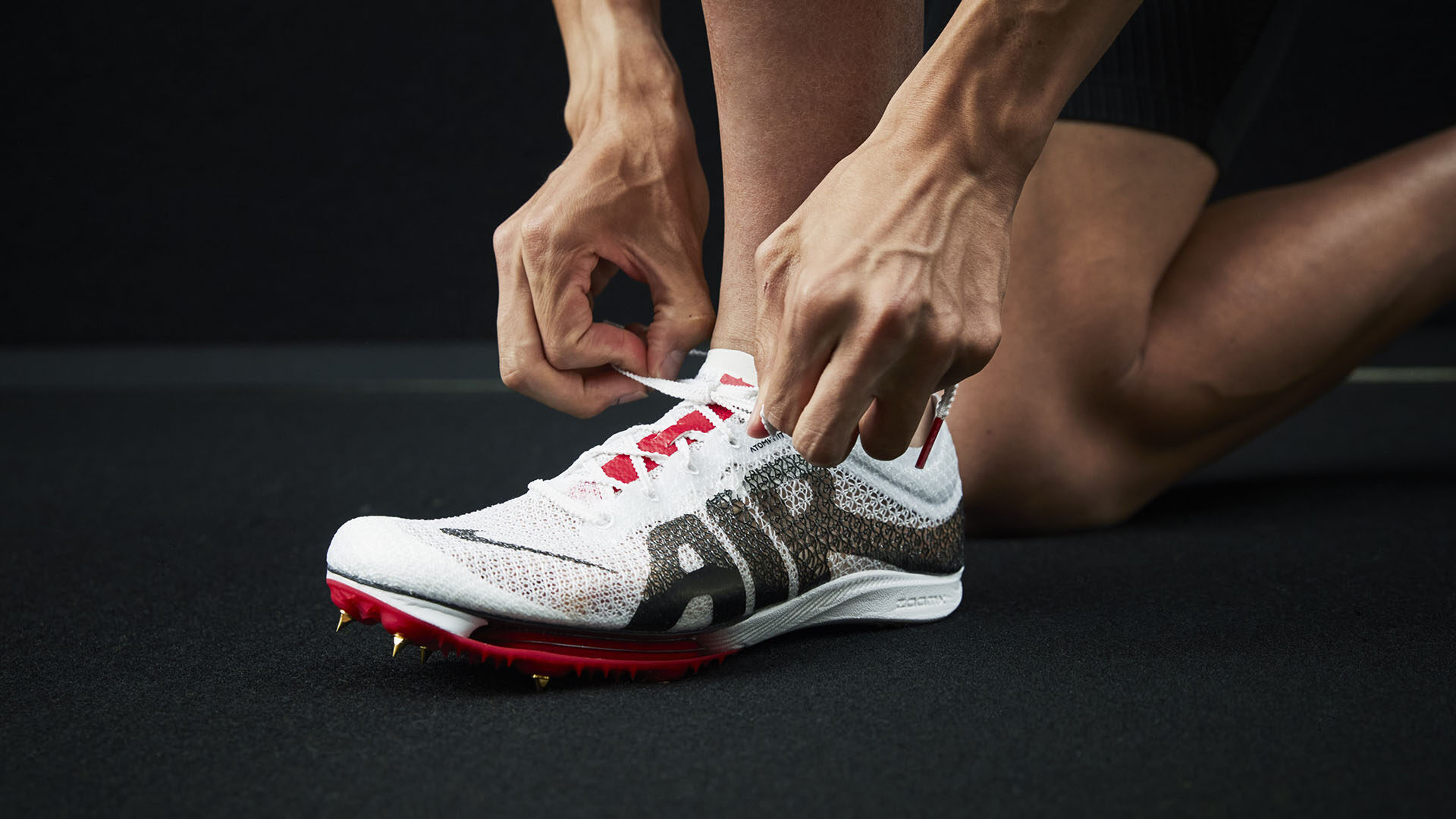 最新のイノベーションを搭載した長距離/短距離向けのスパイク ｜ FLY