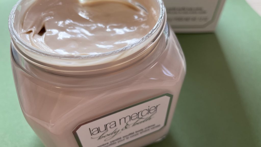 ローラメルシエのホイップトボディクリーム アンバーバニラは人気の