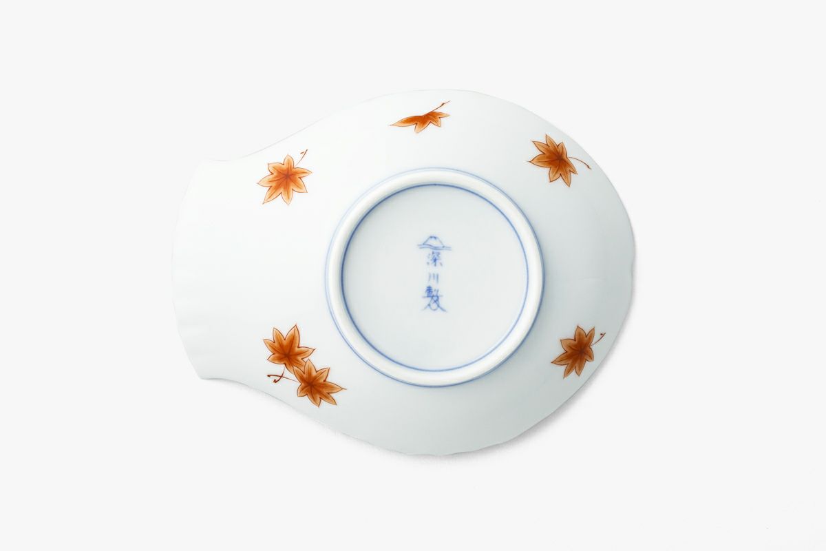 金彩あやめ 魚型皿（小） | 有田焼 深川製磁｜公式オンラインストア