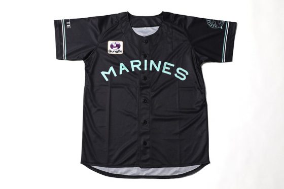 ロッテ、ブラックサマーユニ付きチケット販売 「とてもカッコいいと