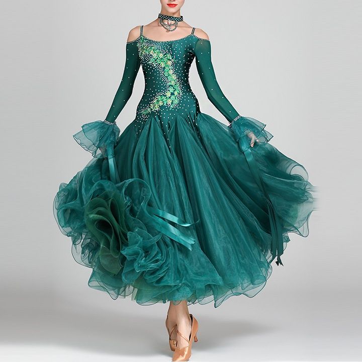 煌めくビジュー装飾オフショルダー社交ダンスセットアップ ヨーロッパ