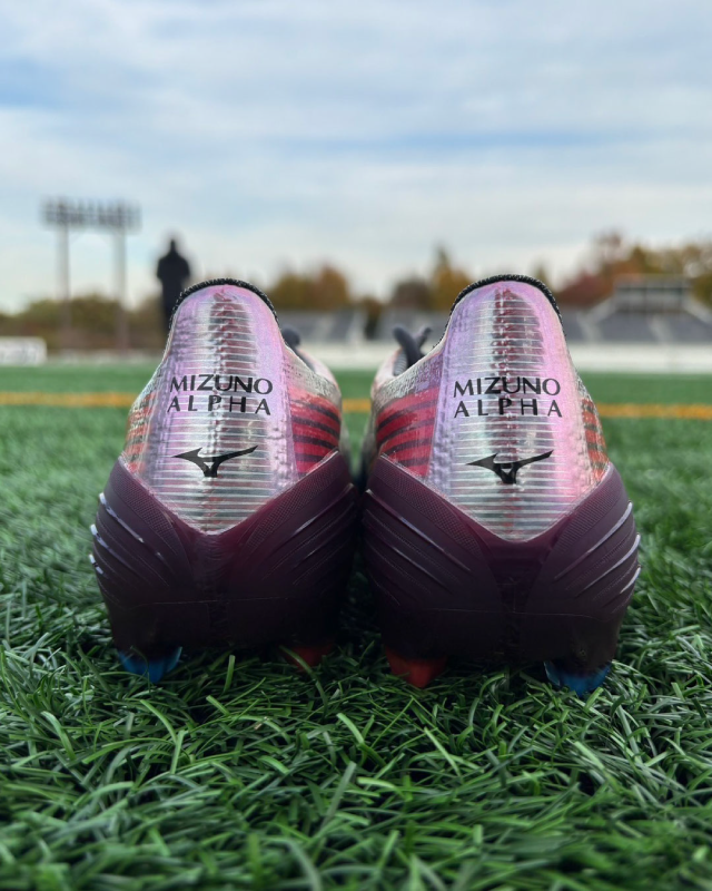 スピードは、新次元へ。『ミズノアルファ2JAPAN』1/11（土）店頭限定