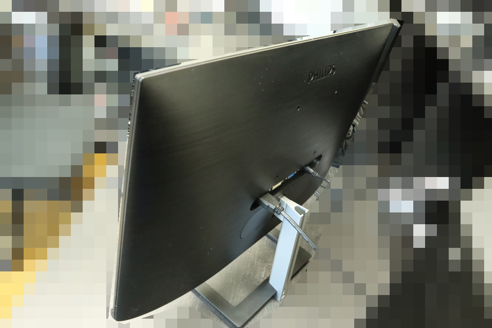 極狭ベゼルと自然な色味のハイコスパ24インチPCモニター：PHILIPS