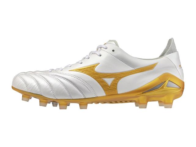 12/5（金） 発売！MIZUNOFOOTBALL 輝きの軌跡が、次の勝利を導く