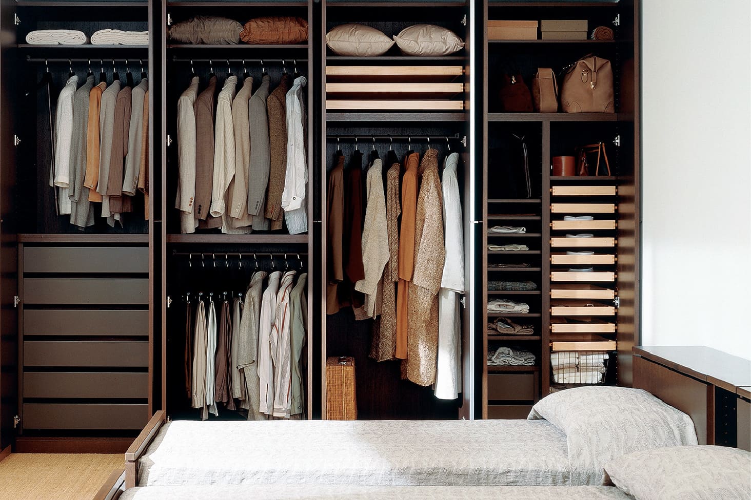 プロダクトとシーン｜プロダクト｜【公式】ギャラリー収納～オーダー