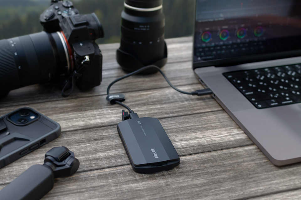 大容量4TBが登場！ タフに使える高速ポータブルSSD「バッファロー SSD