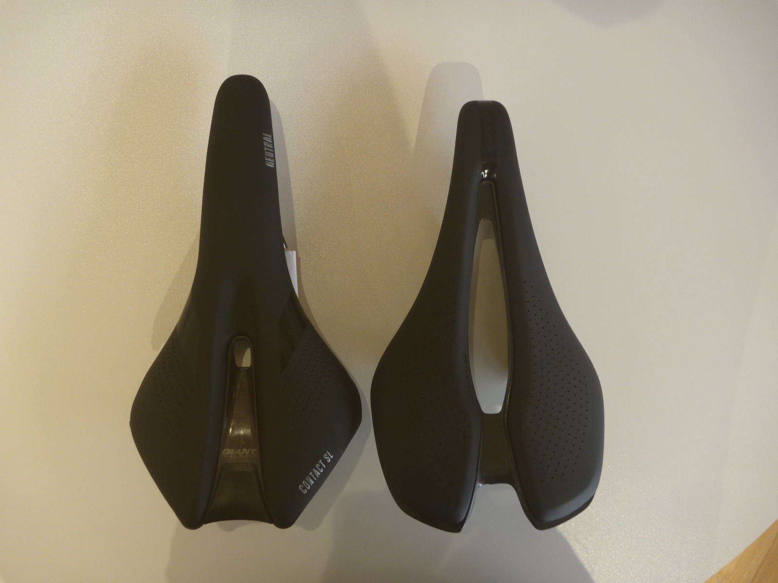 ショートノーズレーシングサドル「FLEET」シリーズ ｜ ジャイアント