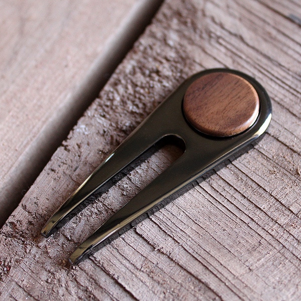 木製グリーンフォーク「Golf Green Fork」｜ゴルフ用ディボットツール