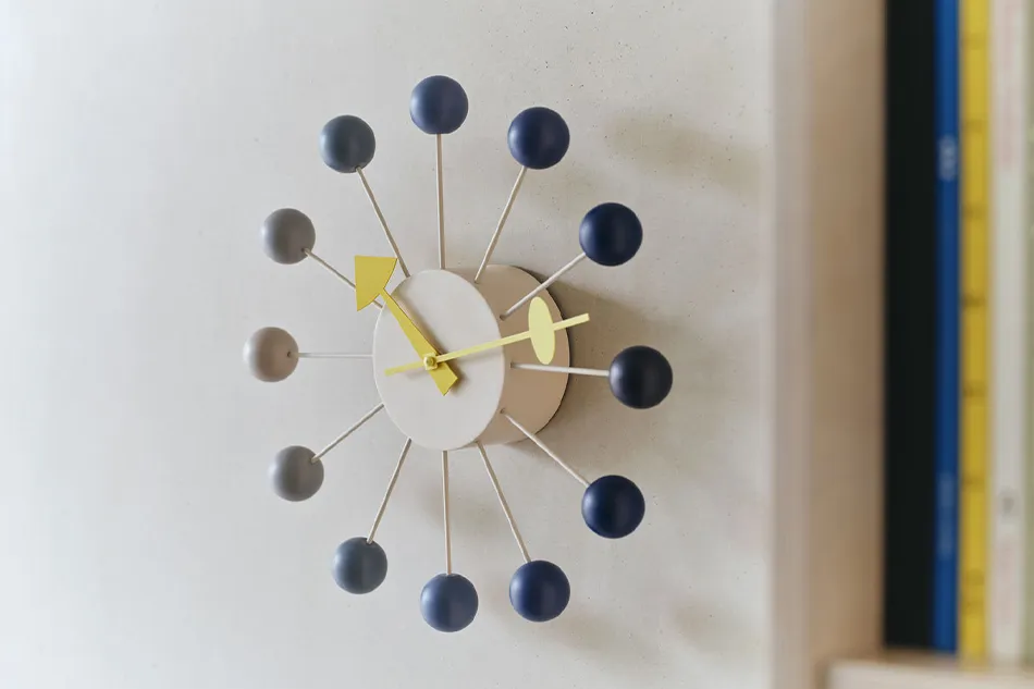 期間限定】Ball Clock Limited Edition（ボールクロック）/Vitra