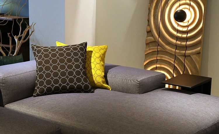 クヴァドラ生地 クッションカバー 45×45cm タンバリン ハリンダル