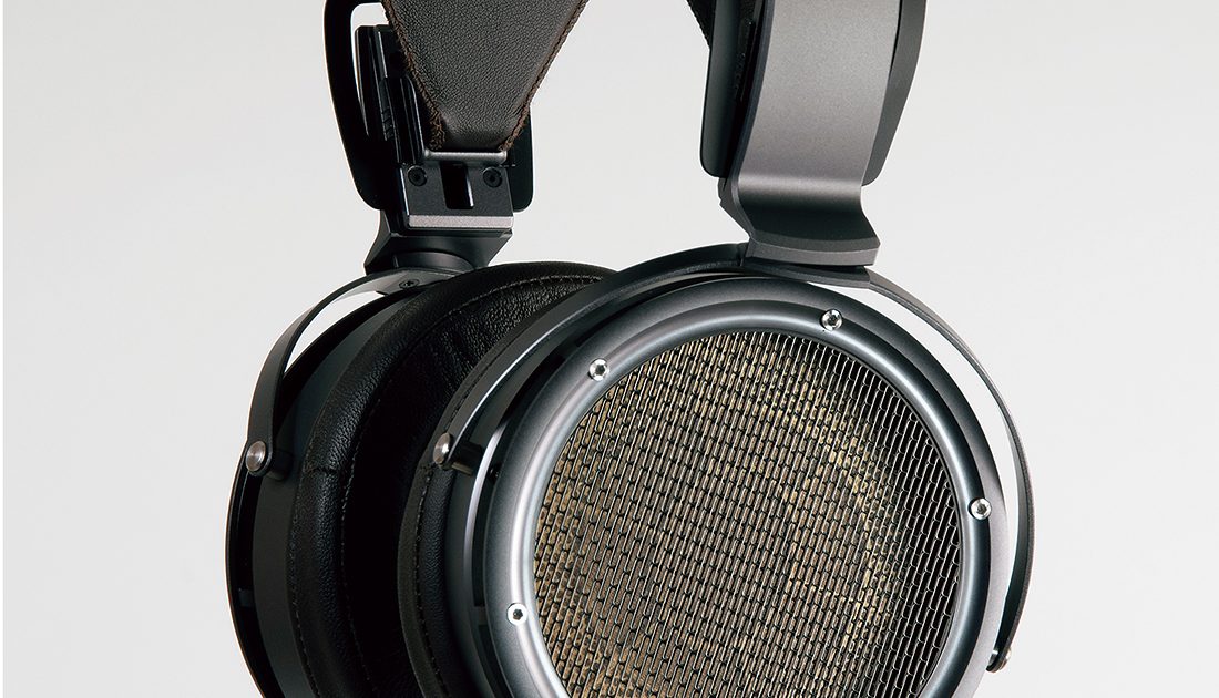 SR-X9000_main_BWnobashi1-