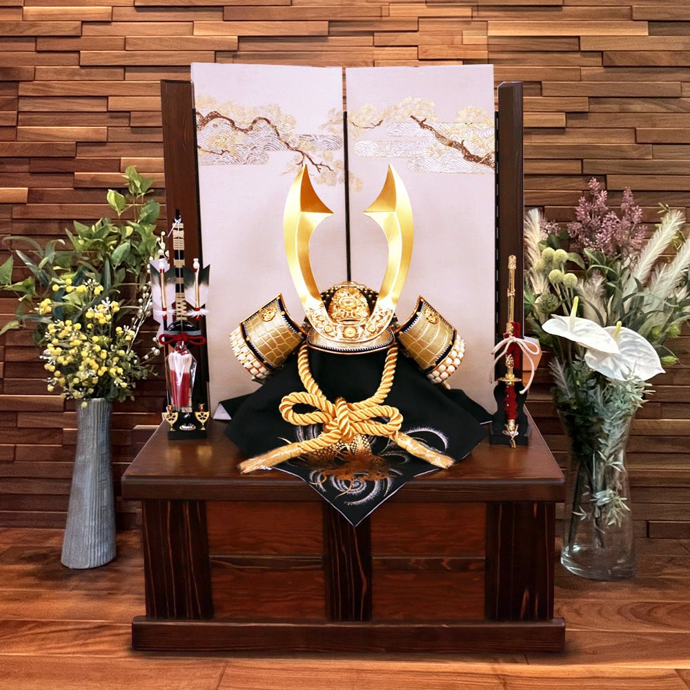 横幅66cm｜翠鳳作 着用収納兜飾り 斬｜本作り｜かぶれる兜｜金色と白色