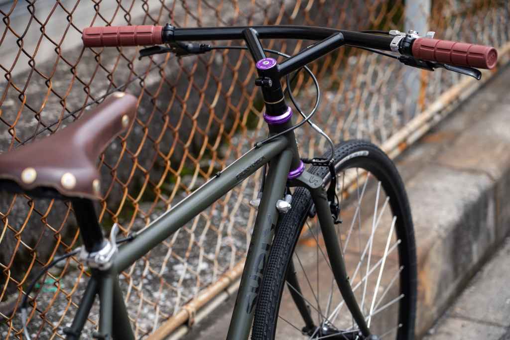 FAIRWEATHER* bullmoose bar (black) - BLUE LUG GLOBAL ONLINE STORE