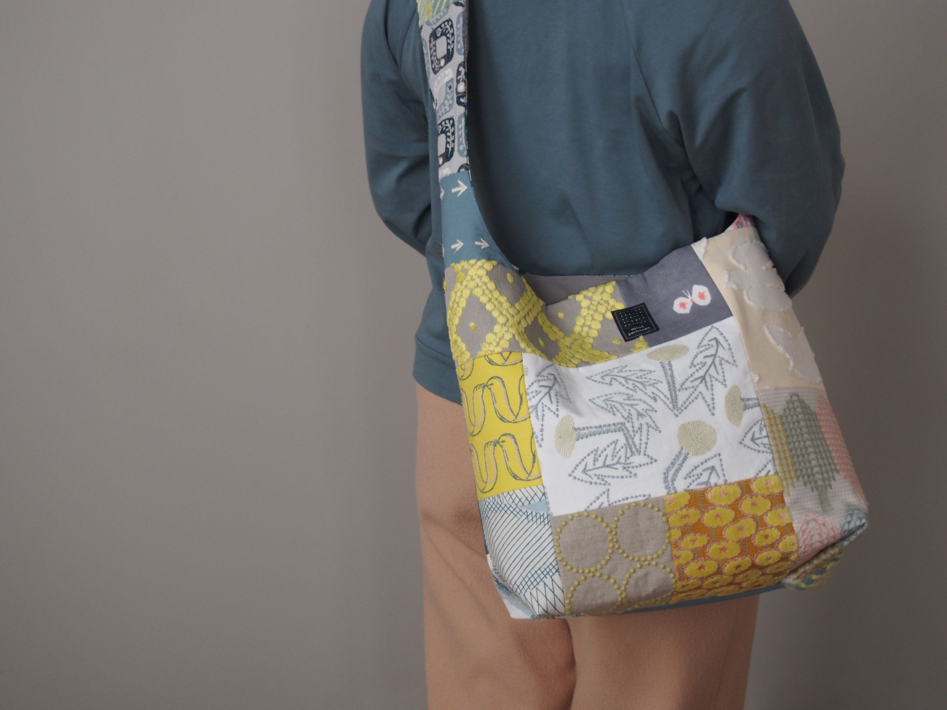 piece, shoulder bag 発売のお知らせ。3月2日〜 - minä perhonen