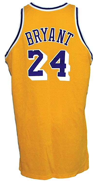2007-2008 Kobe Bryant Los Angeles Lakers Game-Used Home Turn-Back