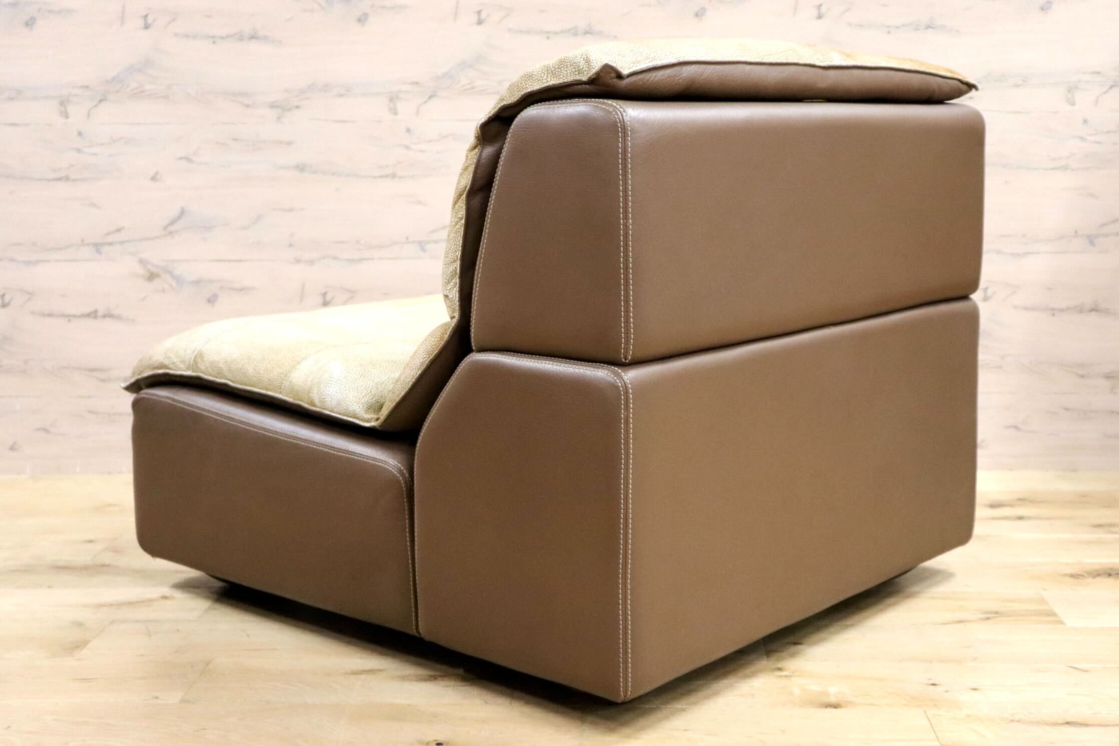 GMHS198C○rossi di albizzate / ロッシディアルビザーテ 1人掛け