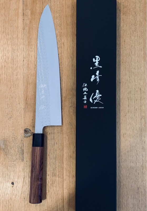 伝統工芸士 越前鍛冶 黒崎優 多閃光槌目乱打 パウダーハイスR2鋼 牛刀