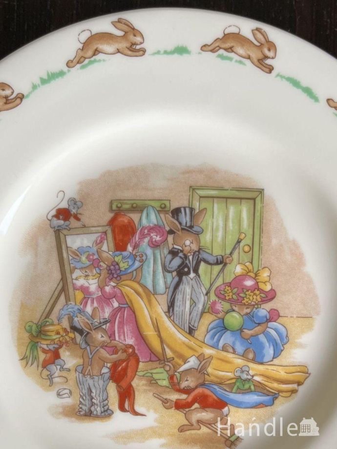 英国ロイヤルドルトンのアンティーク陶磁器、バニキンズの可愛いお皿